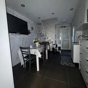 Dori Nápoles