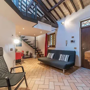 Amazing In Campo De Fiori - Fromhometorome Apartamento